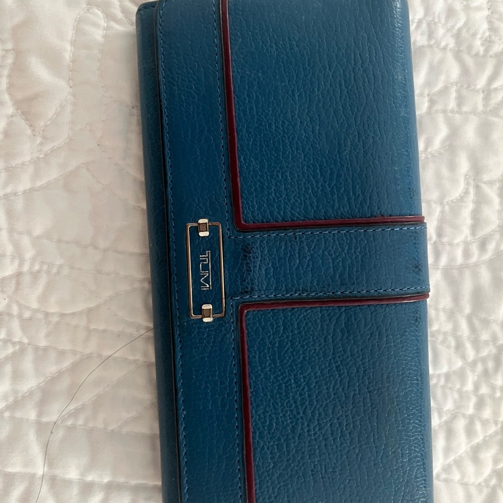 TUMI Navy Leather Wallet with Red Trim